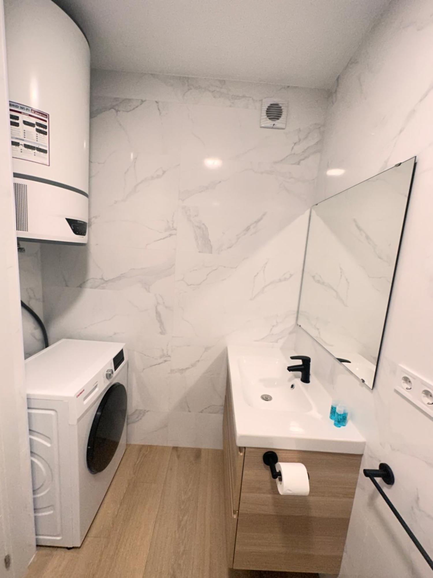 Artes Y Oficios Apartaments Ab Валенсия Экстерьер фото